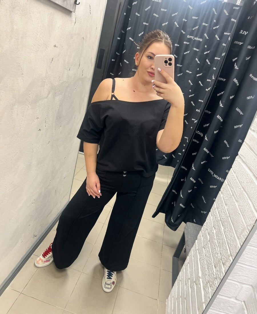 Black tracsuit with open shoulder