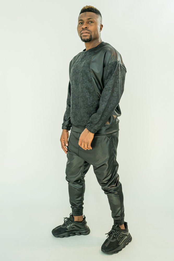 Black trousers made with very flexible material