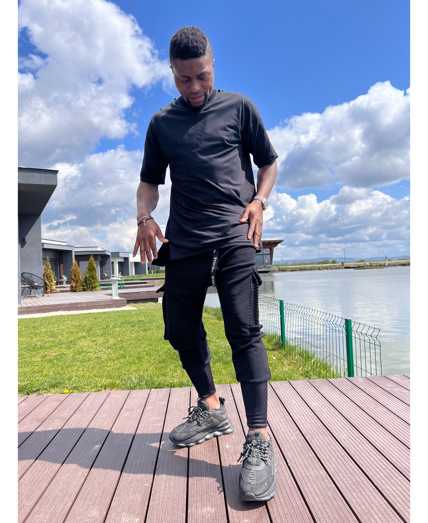 Black trousers with net on the pockets