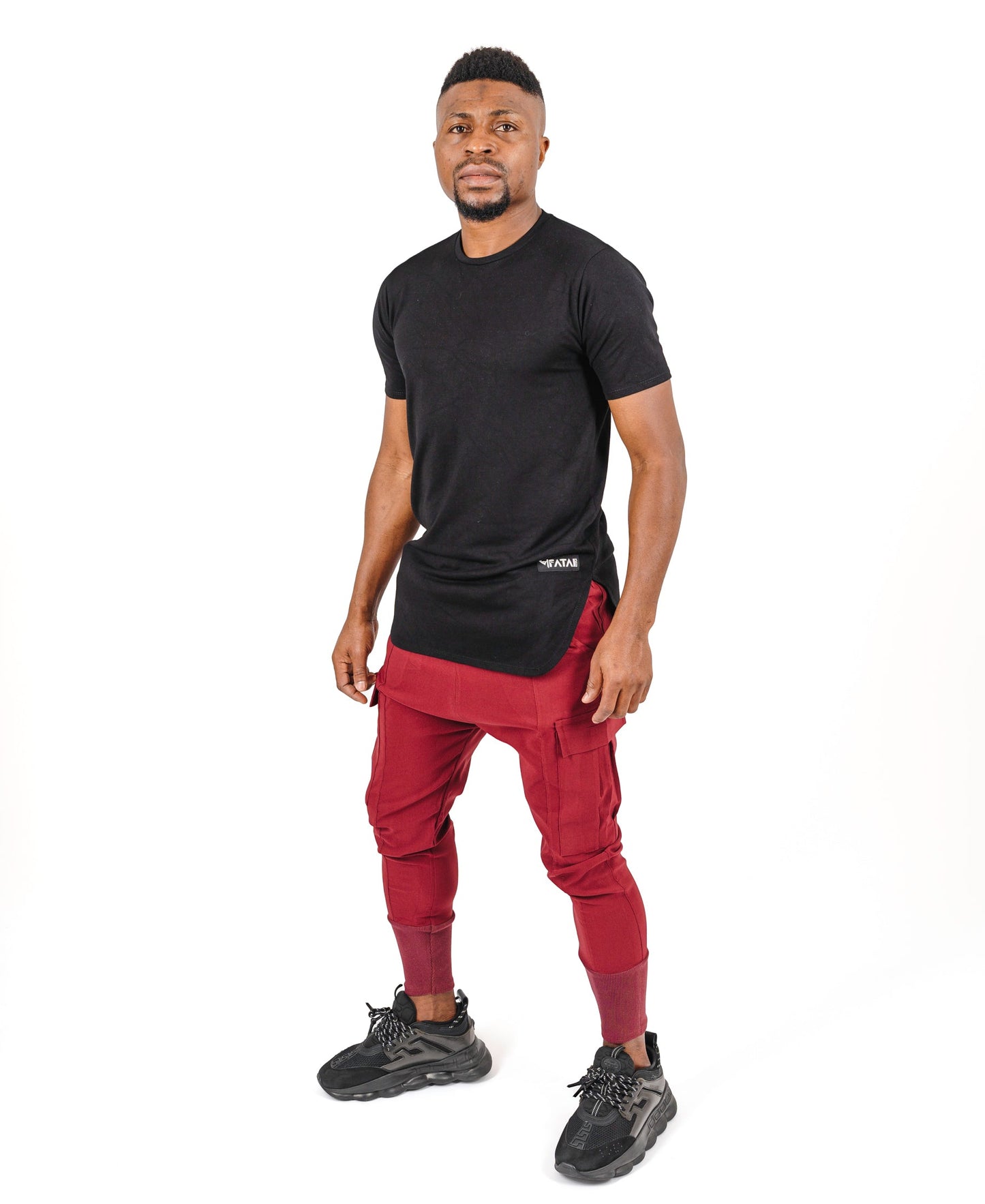 Pantaloni burgundy cu buzunare laterale cu clapeta