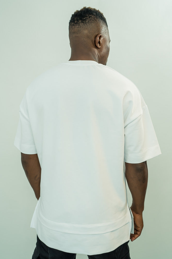 White t-shirt with extension and zips in the front for design