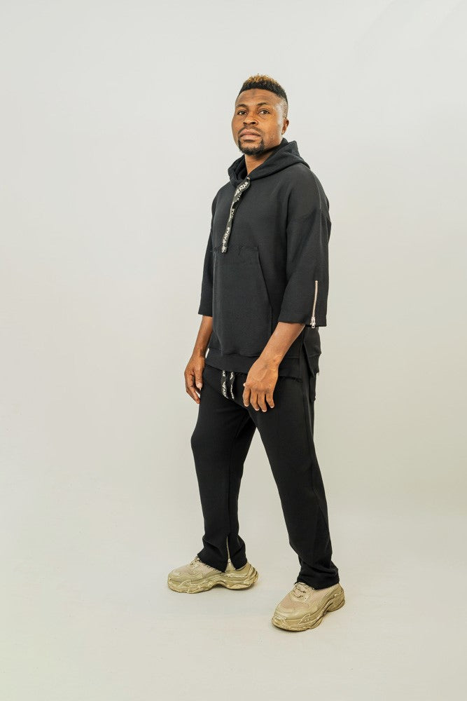 Pantaloni negri cu detalii si fermoar