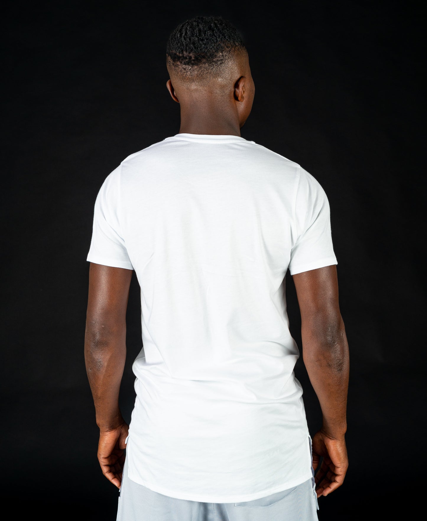 White t-shirt painted - Fatai Style