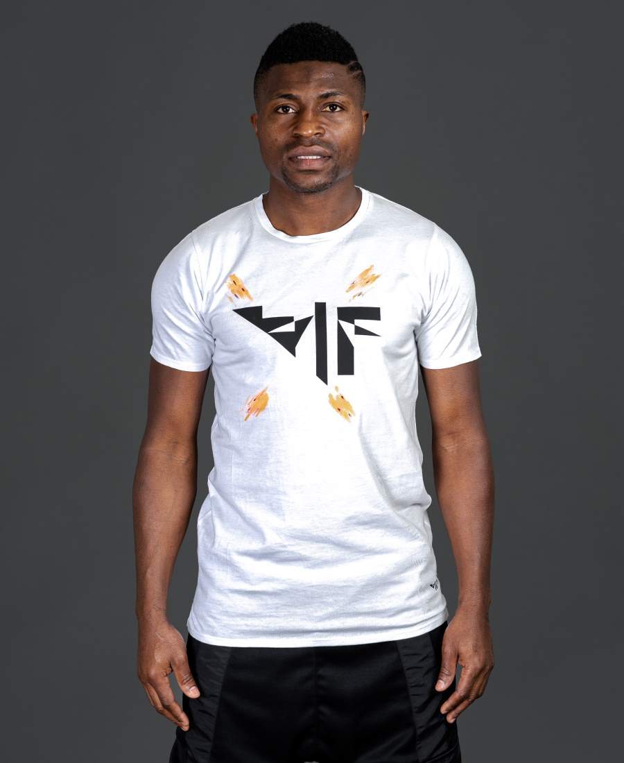 White t-shirt with F-paint - Fatai Style