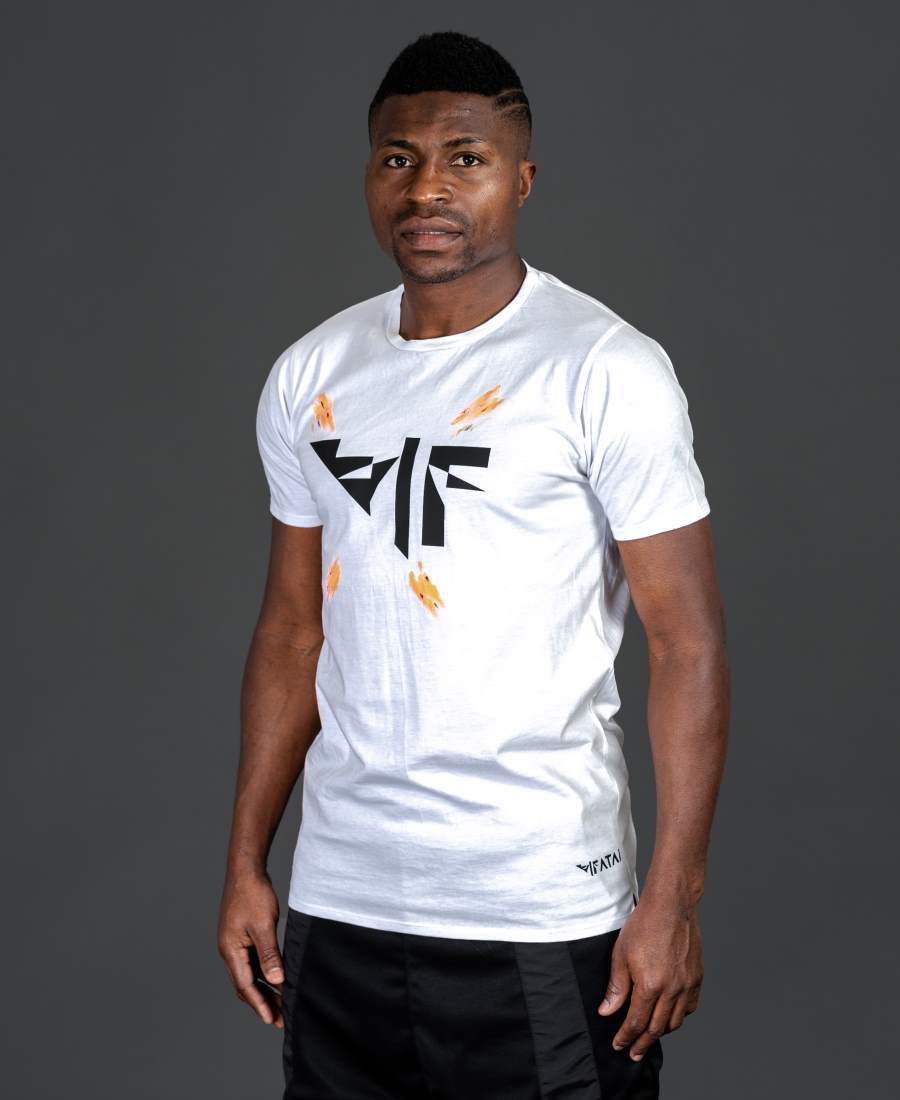 White t-shirt with F-paint - Fatai Style