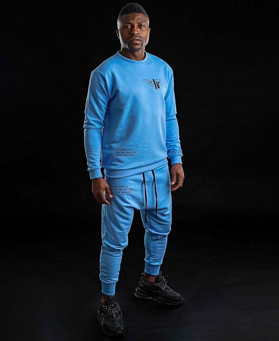 Bleu tracksuit with printed text