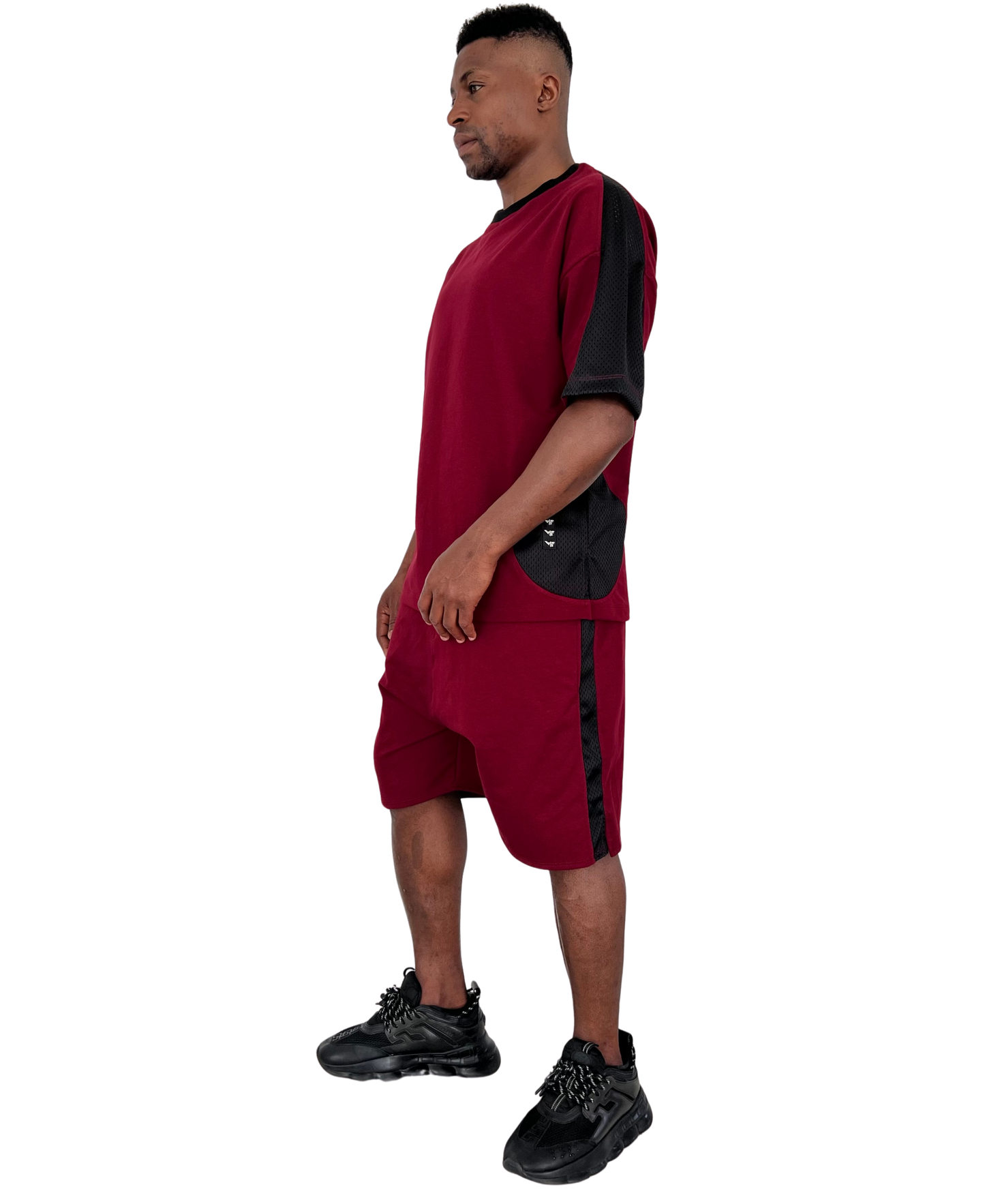 Tricou burgundy cu detalii din plasa neagra