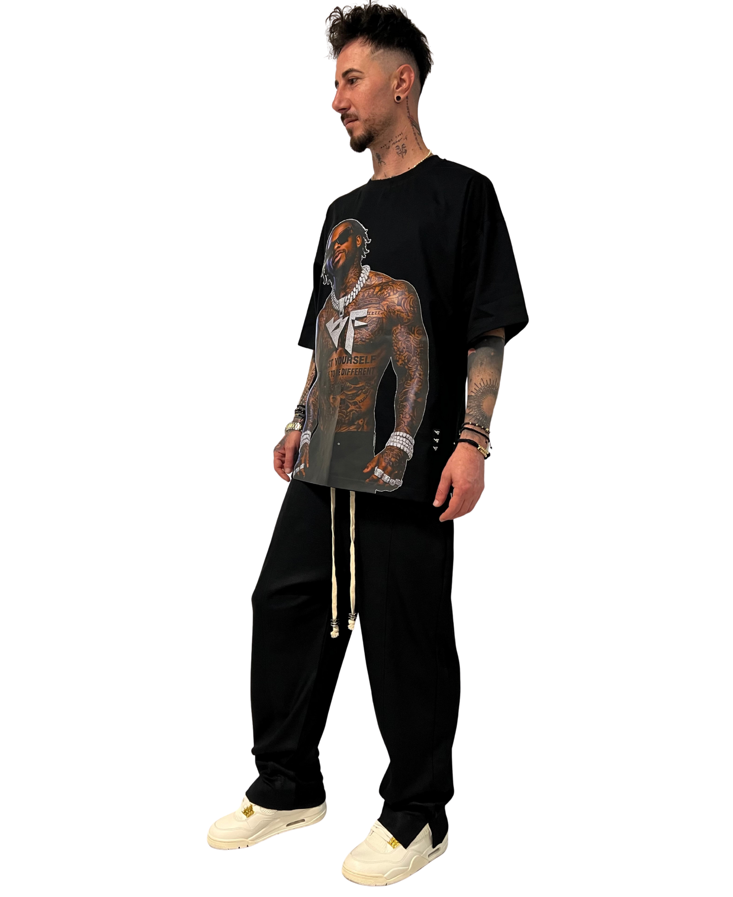 Tricou negru cu print
