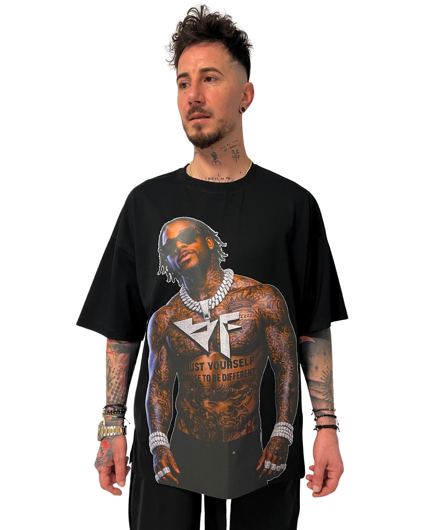 Tricou negru cu print