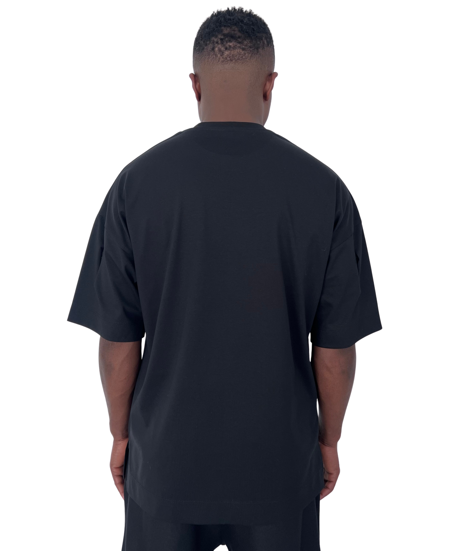 Tricou negru cu taieturi