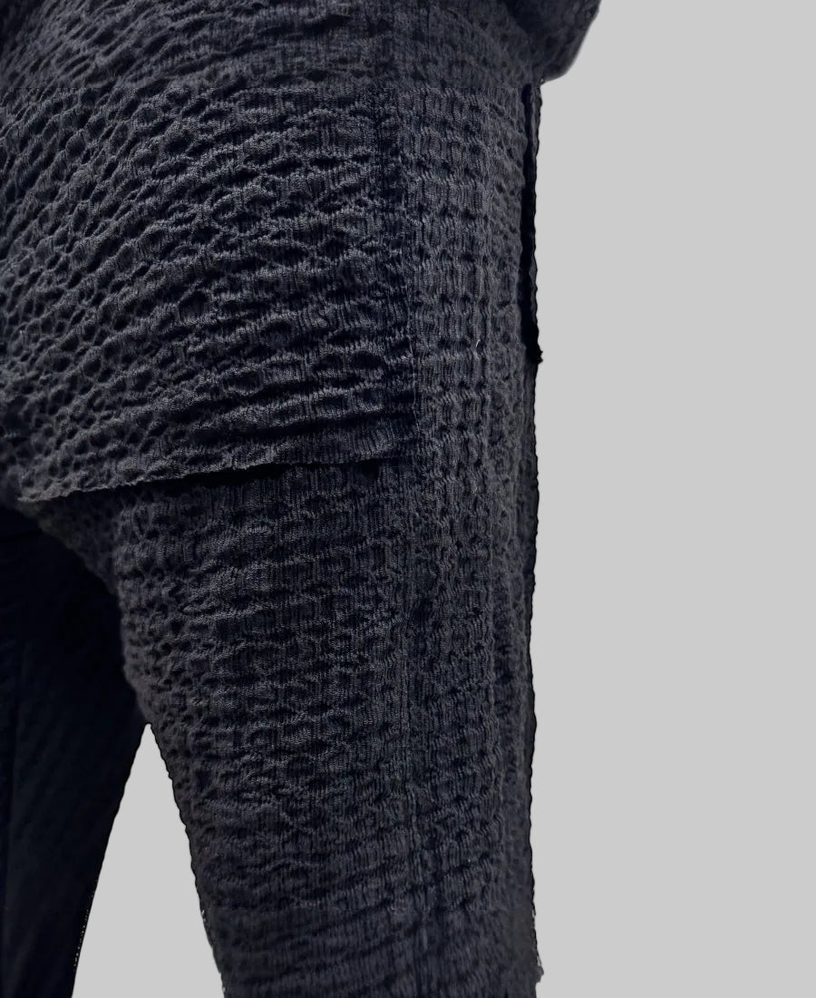 Black Trousers in Lightweight Flowing Fabric