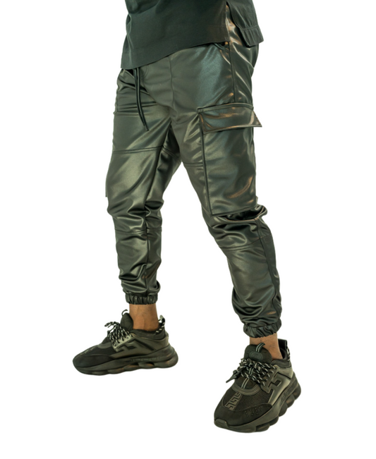 Black trousers made with very flexible material and side pockets