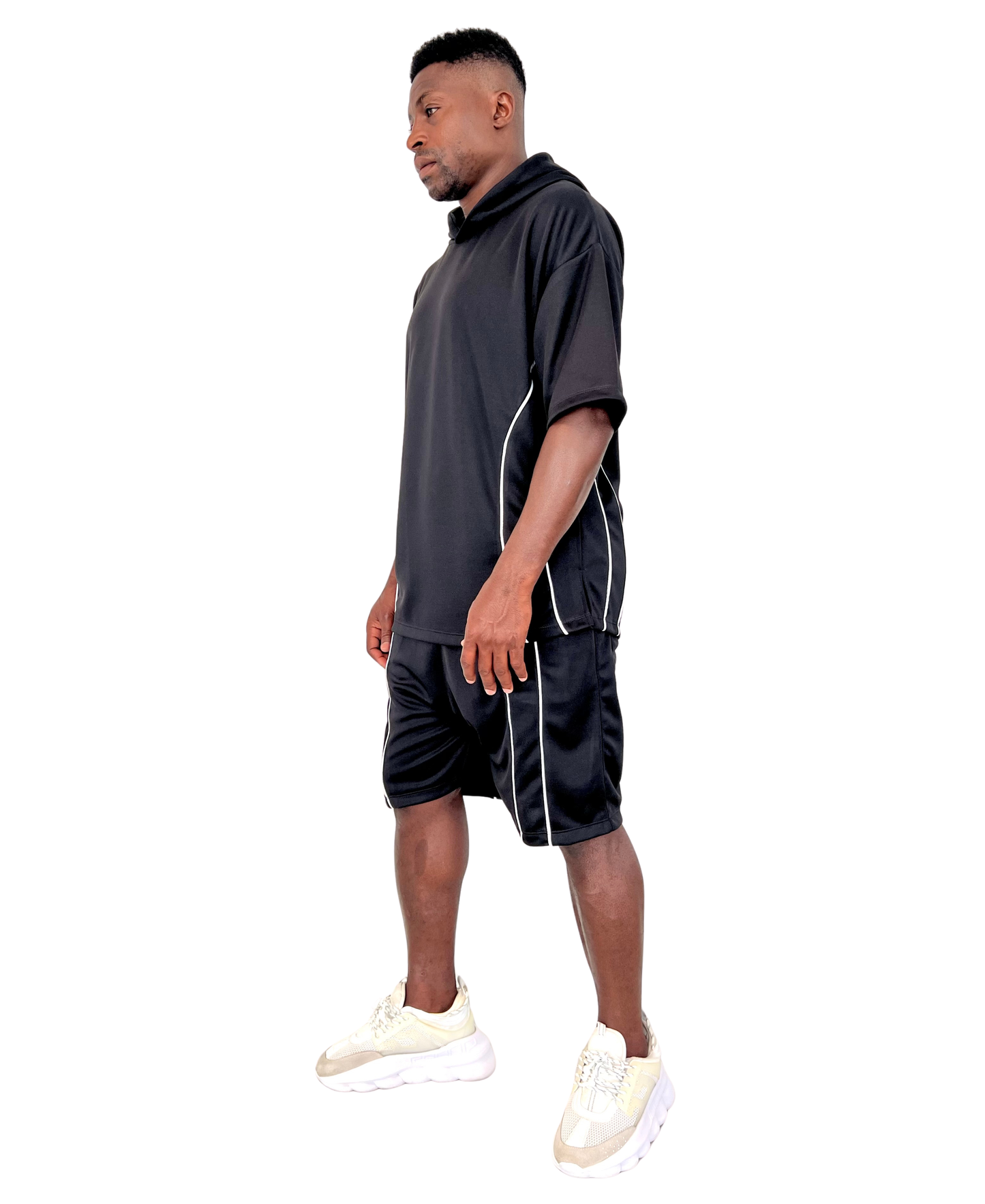 Tricou negru cu vipusca alba