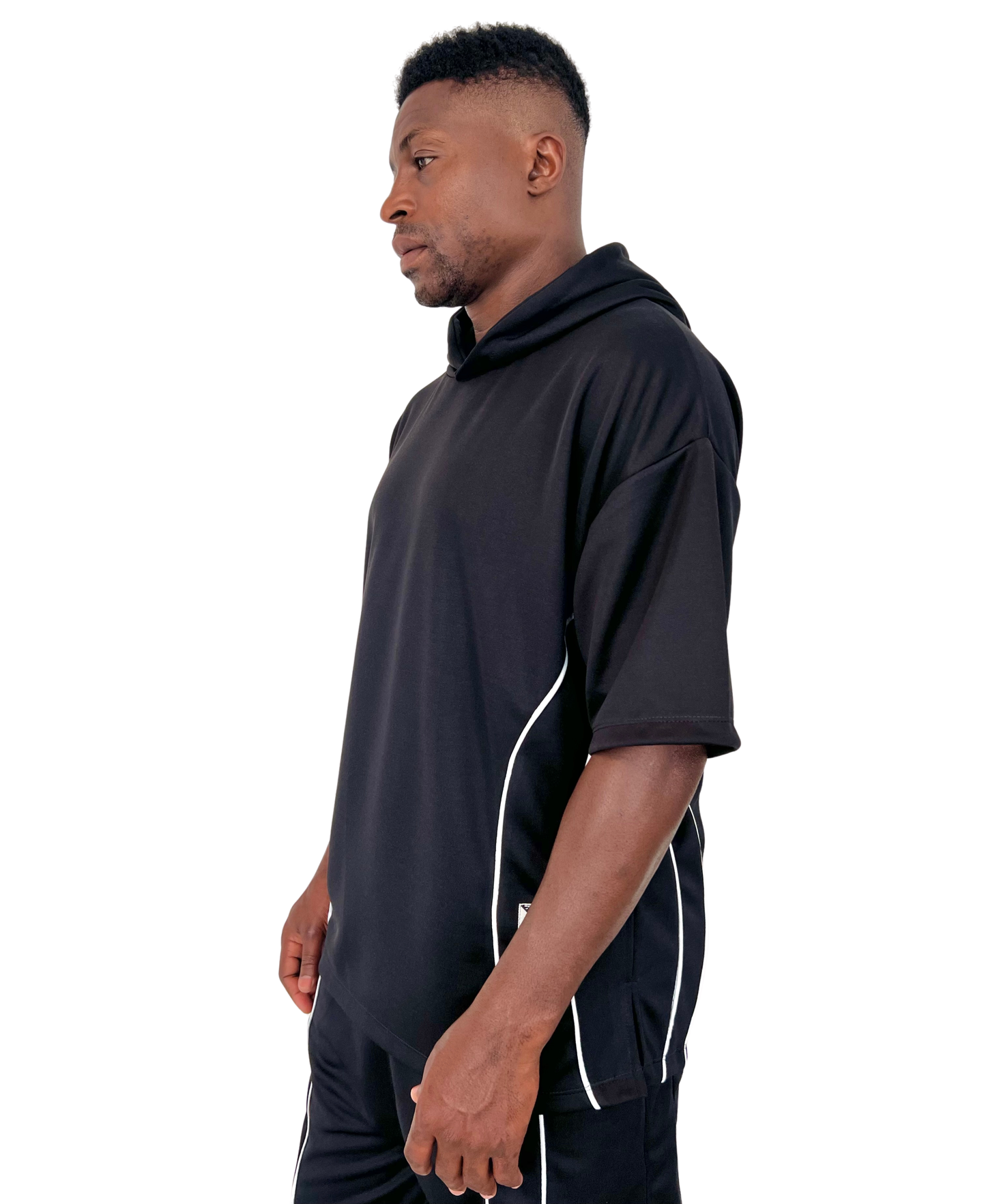 Tricou negru cu vipusca alba