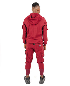Compleu burgundy cu buzunare aplicate si snur cu logo