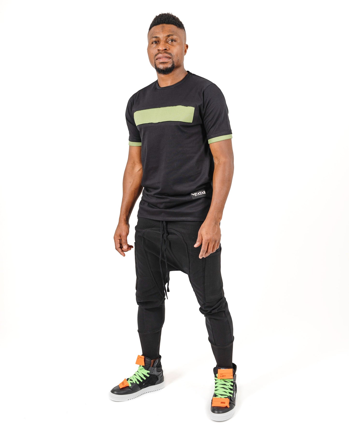 Pantaloni negri design deosebit