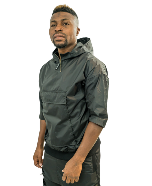 Bluza de fas cu maneca scurta si gluga