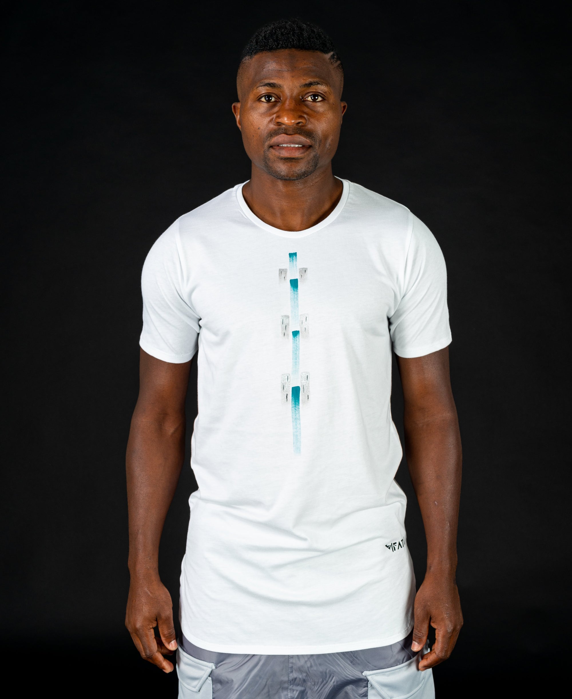 White t-shirt painted with blue and silver - Fatai Style