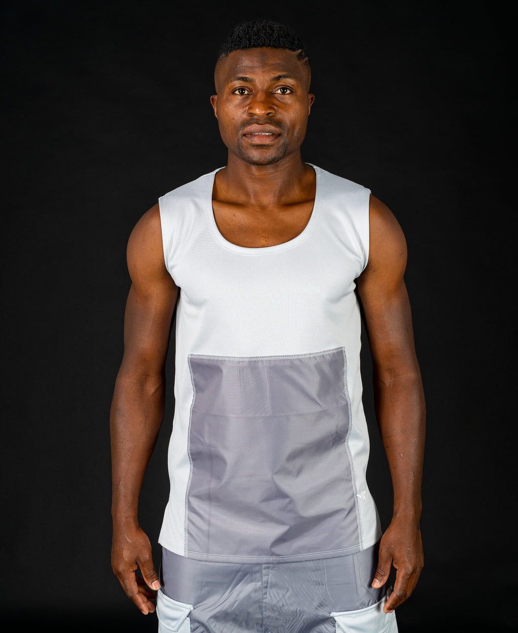 Sleveless t-shirt with grey design - Fatai Style