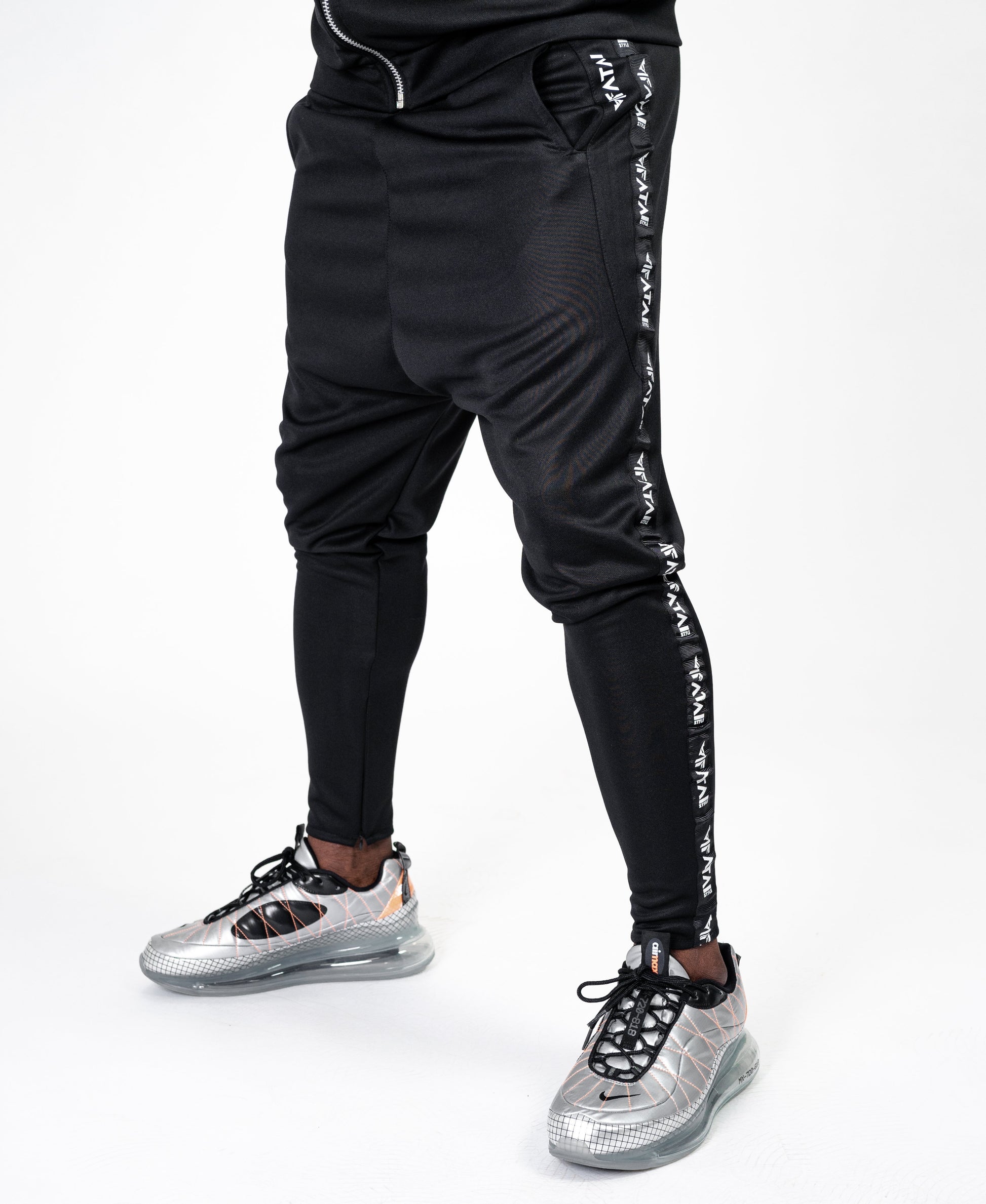 Black trousers with F-sign - Fatai Style
